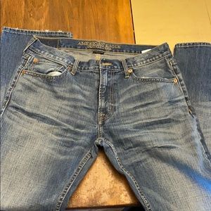 American Eagle Straight Fit Jeans